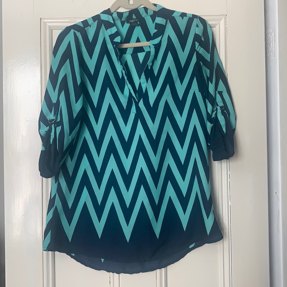 Soft flower Rue21 blouse